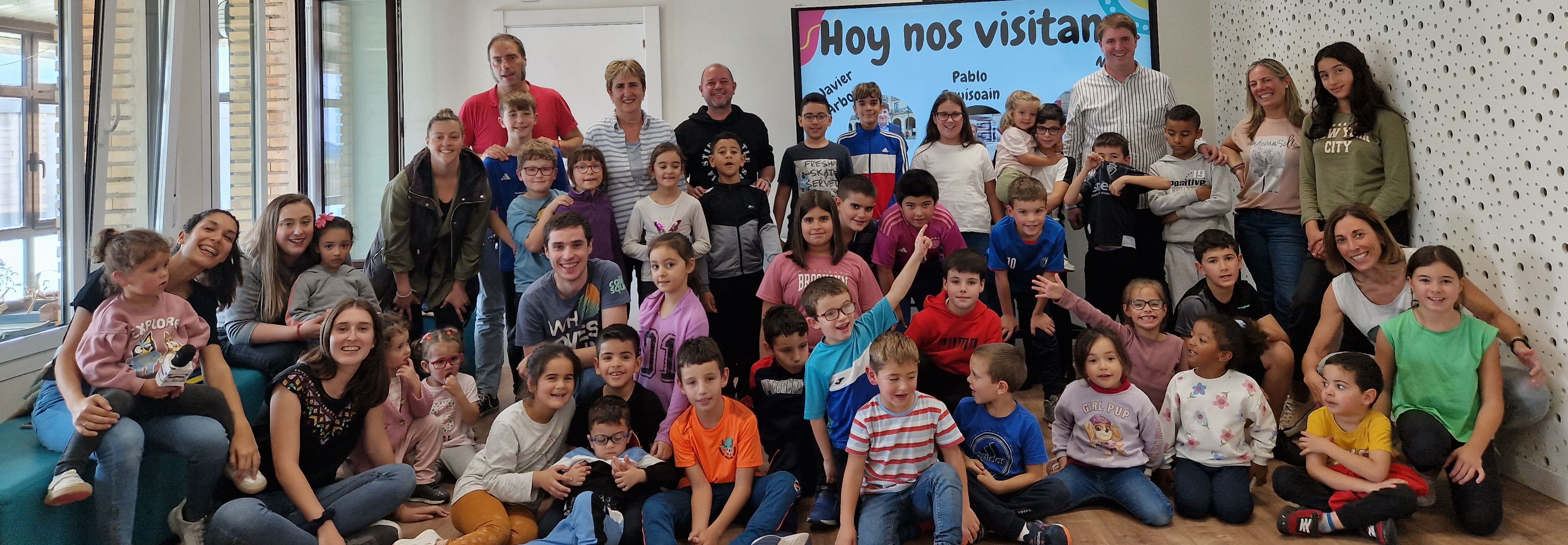 HOY NOS VISITAN….. NIEVES FRESÁN, PABLO EQUISOAIN Y JAVIER ARBONA (ZONA MEDIA TV Y NAVARRA TV)